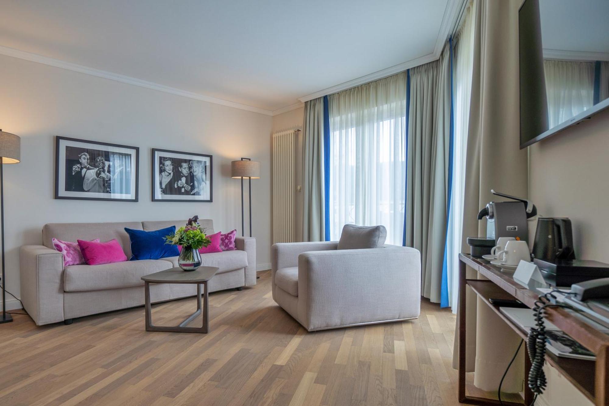 Vila Vita Rosenpark 마르부르크 외부 사진 A suite at the Hotel Axelmannstein