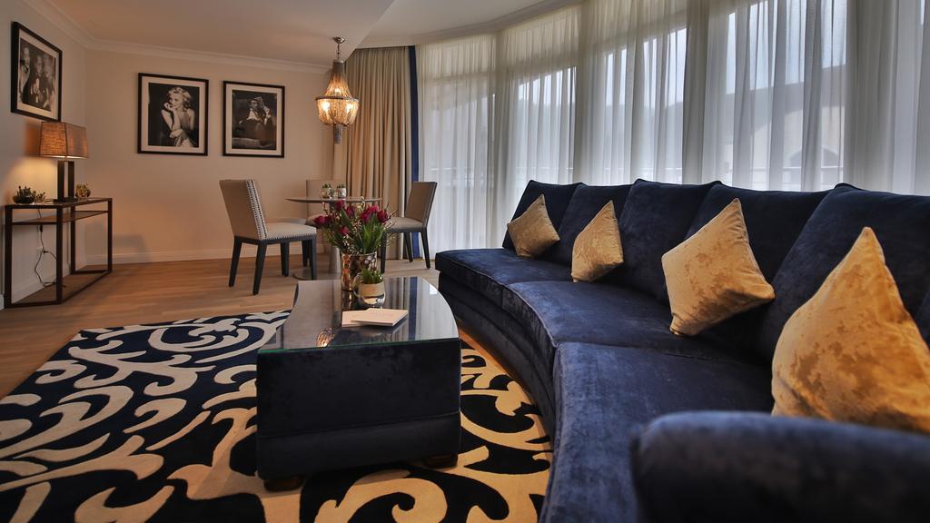 Vila Vita Rosenpark 마르부르크 외부 사진 A suite at the hotel