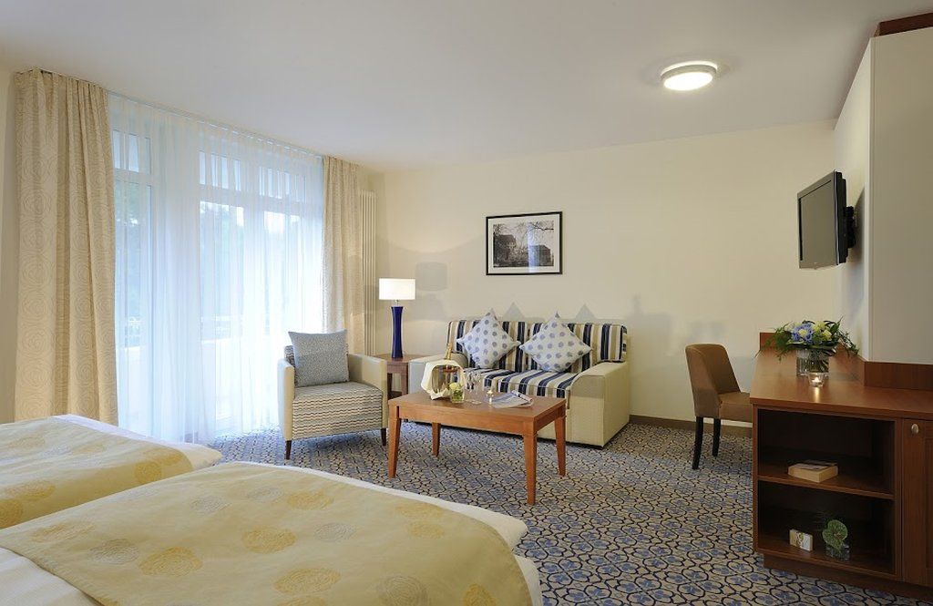 Vila Vita Rosenpark 마르부르크 외부 사진 A typical hotel room